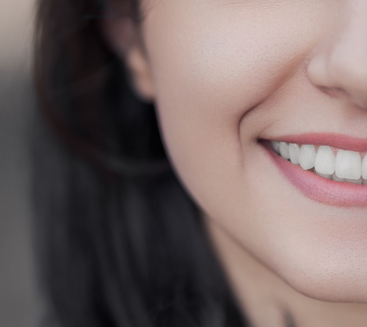 کرم انرژا زا و آبرسان پوست ۲۴ ساعت اسکین کد